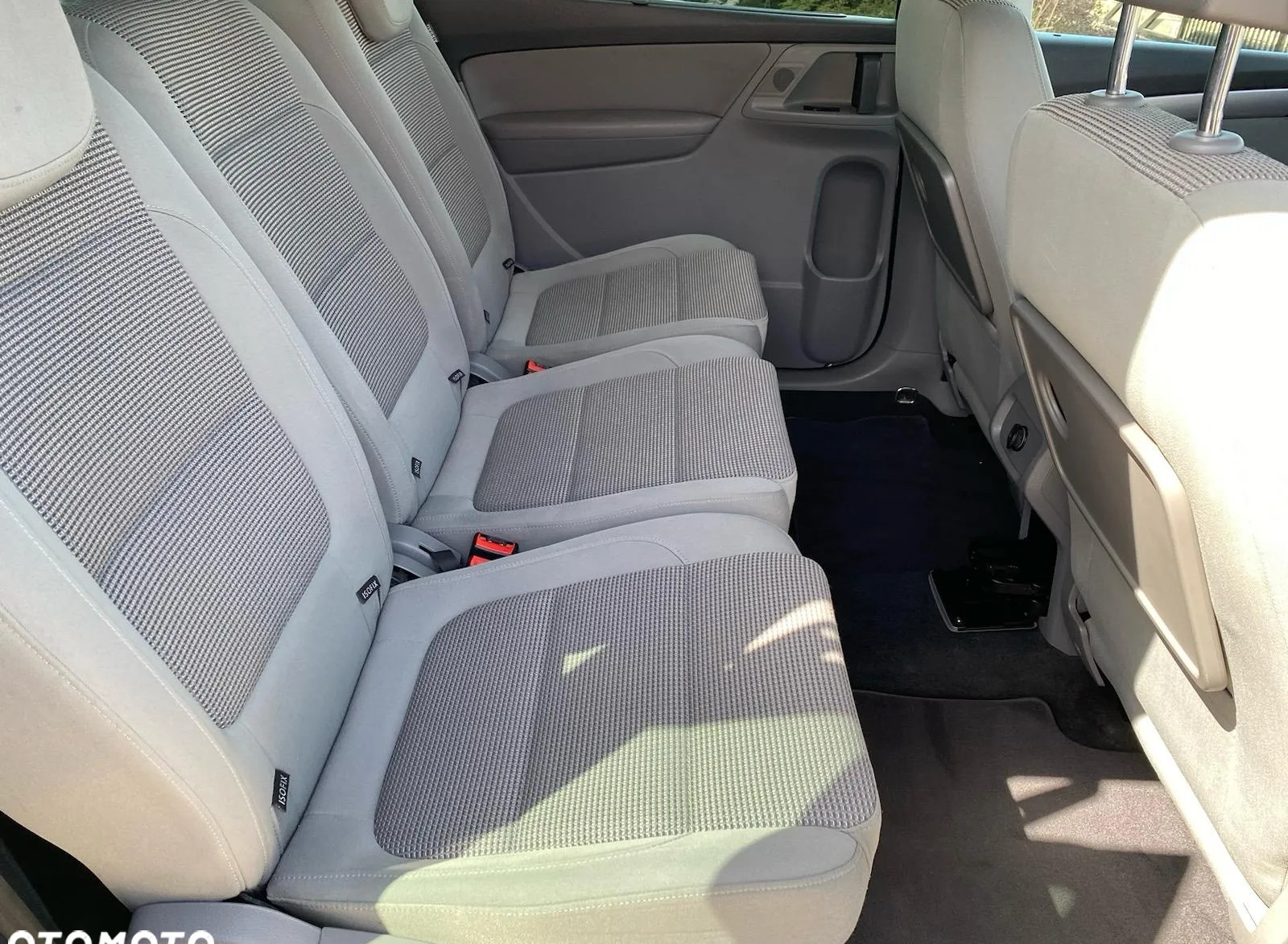 Volkswagen Sharan cena 37900 przebieg: 290000, rok produkcji 2012 z Janikowo małe 121